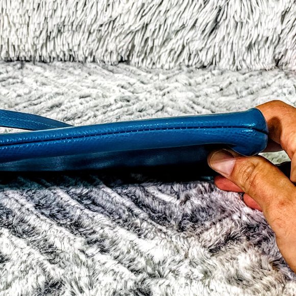 NWOT - COACH (LIGHT GOLD/TEAL) EAST/WEST W/SIGNATURE POP-UP POUCH (F52598) - Picture 5 of 10